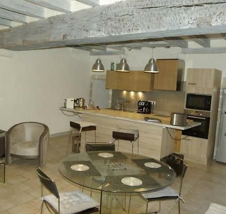 Charme Et Confort Blois Centre Apartment Exterior foto